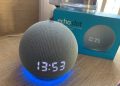 Echo Dot 4 com relógio